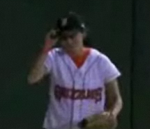 Gatorade Ad: Ball Girl Makes an Amazing Catch